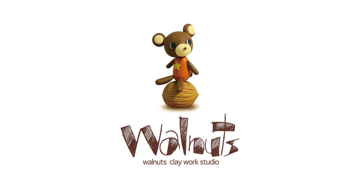(c) Walnuts-studio.com